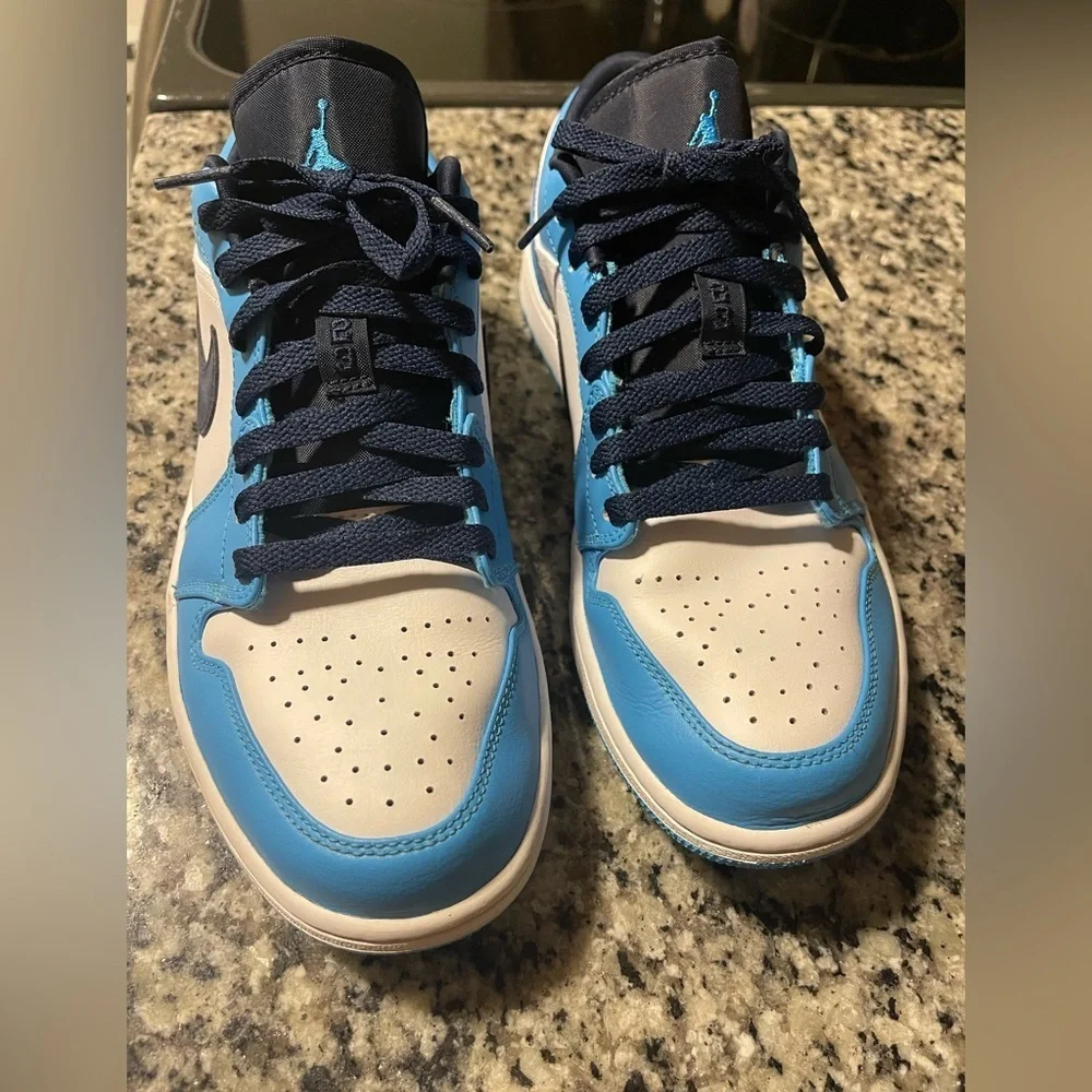 Nike Blue and White Men's Shoes